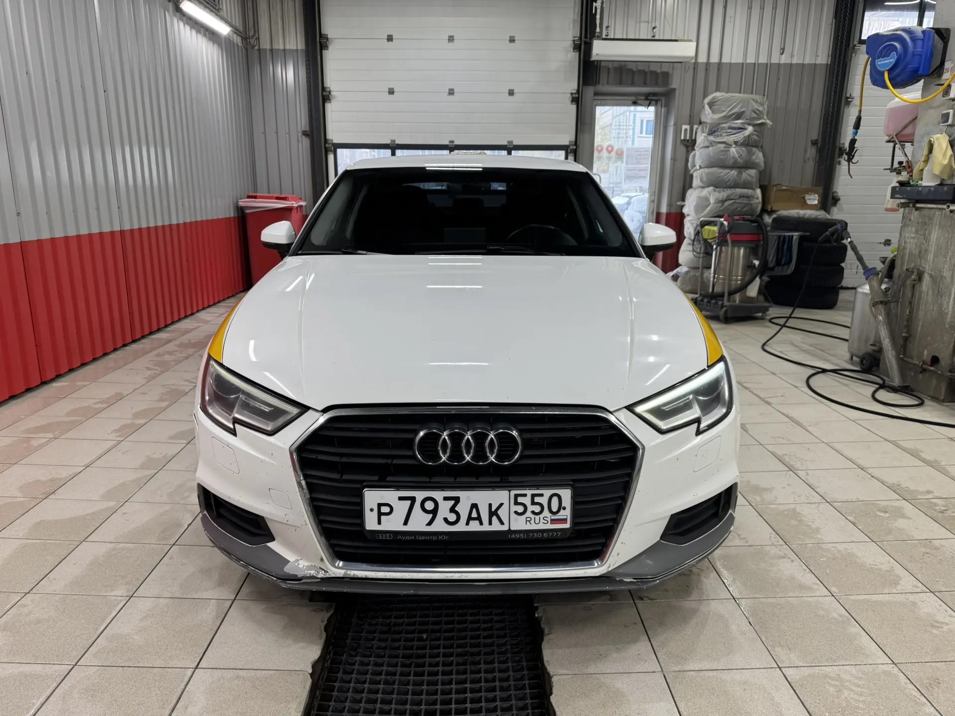 Audi A3 8V · Седан