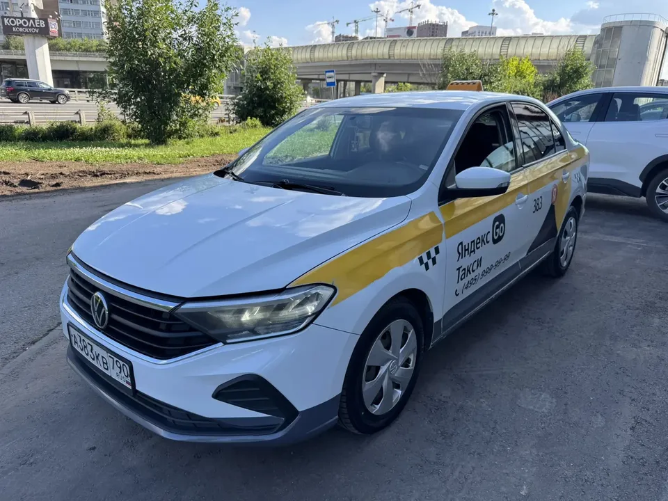 Volkswagen Polo VI · Лифтбек — фото 1
