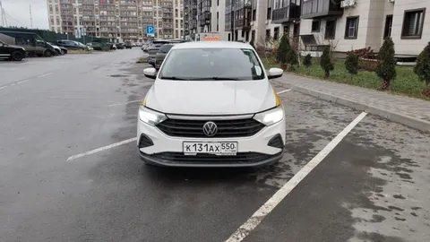 Volkswagen Polo VI · Лифтбек — фото 1